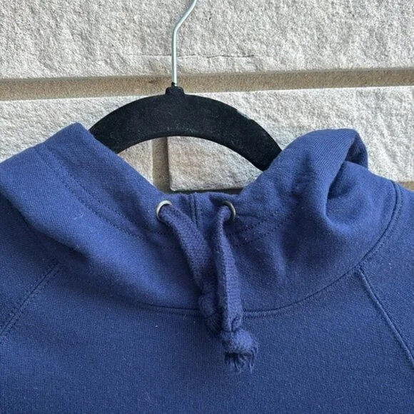 Champion Classic Navy Blue Hood Sweatshirt Size S - Picture 4 of 9
